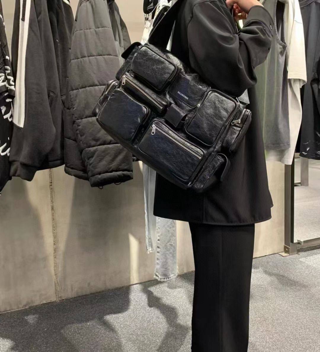BALENCIAGA Superbusy Large Sling Bag