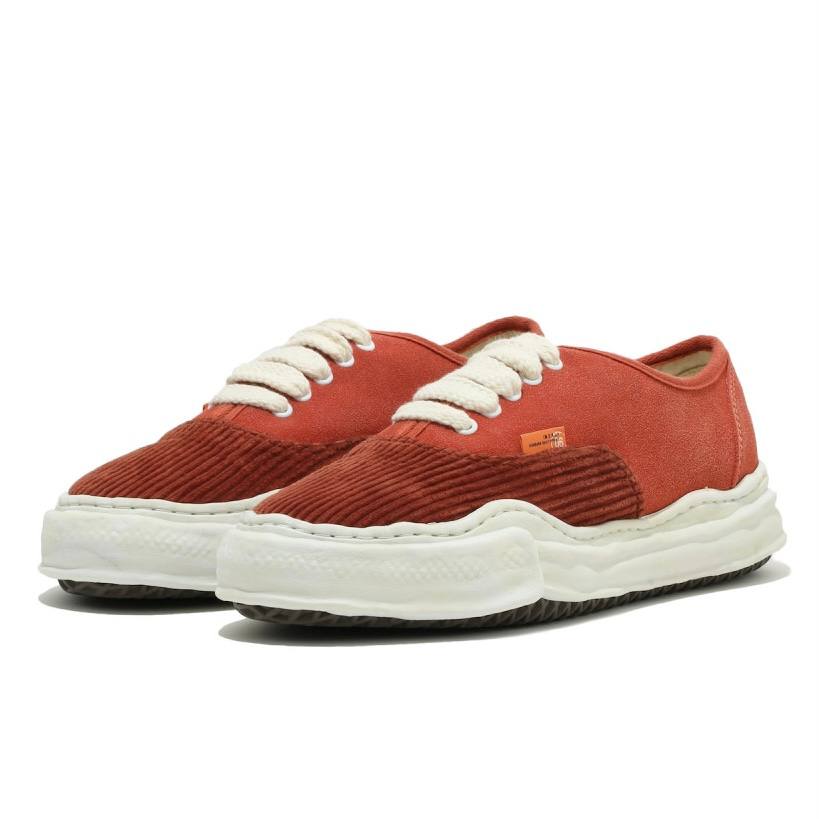 MADNESS X MAISON MIHARA YASUHIRO Sneakers