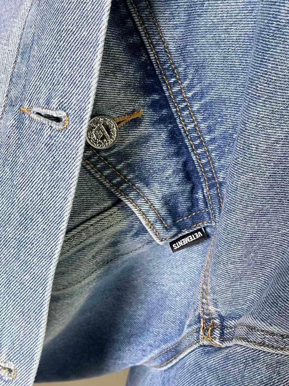VETEMENTS Oversized Denim Jacket