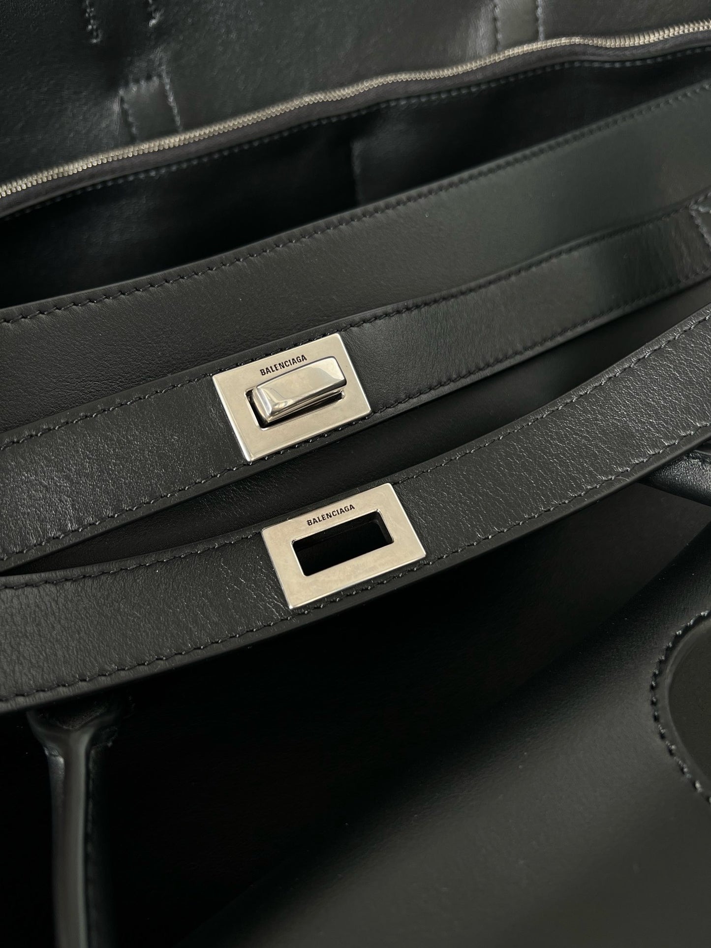 Balenciaga Bel Air Medium Carry All Bag