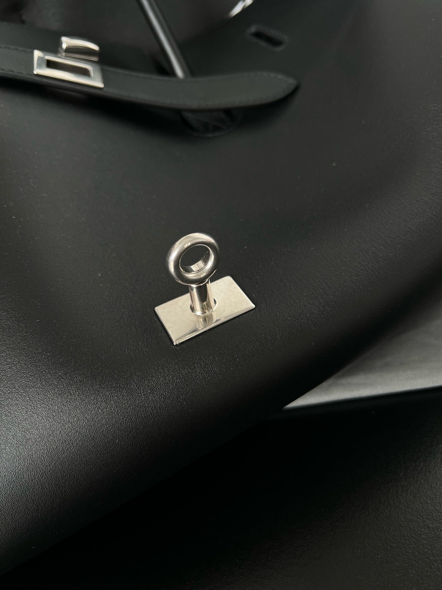 Balenciaga Bel Air Medium Carry All Bag