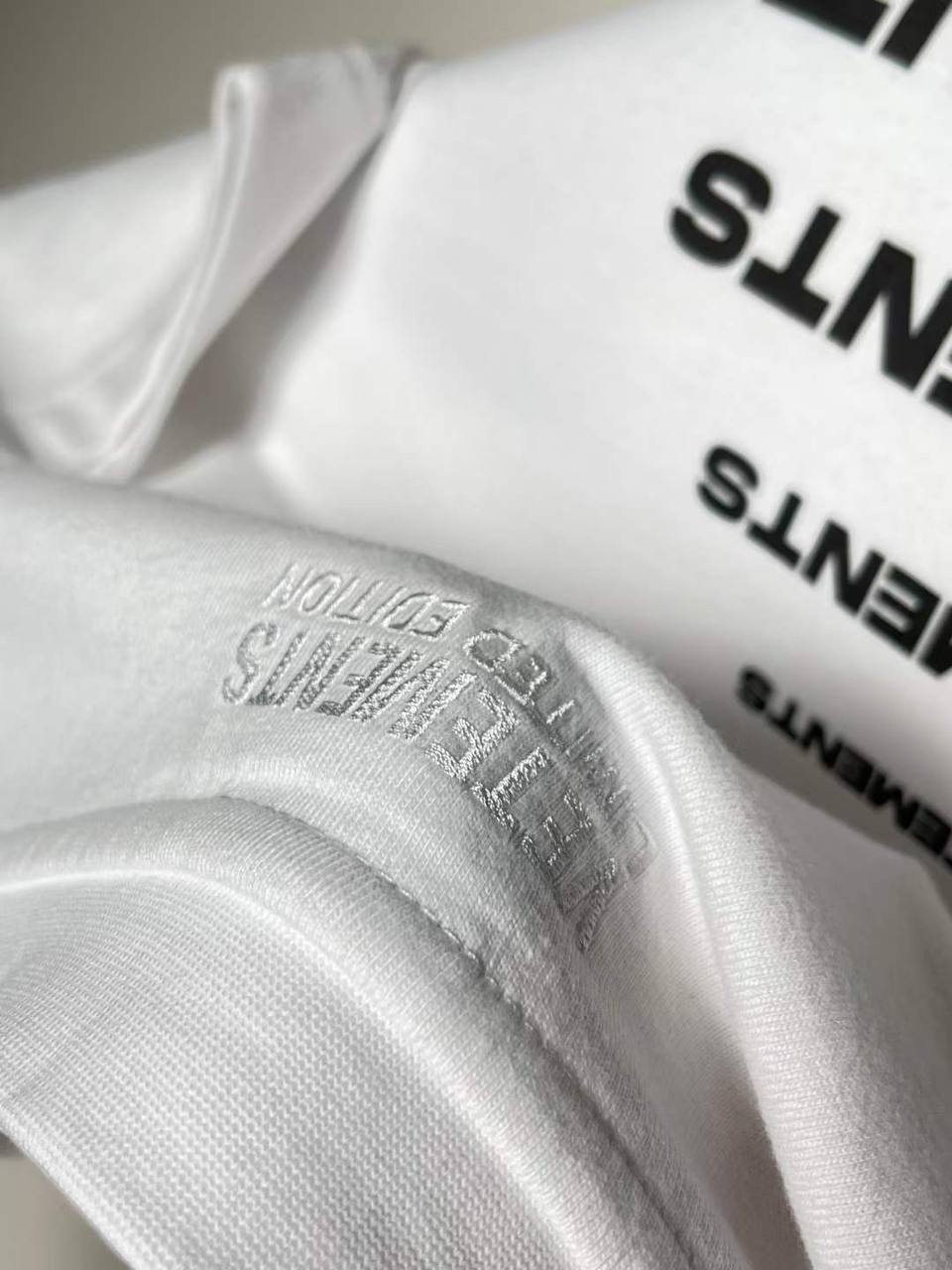 VETEMENTS Logo-Print White Cotton T-shirt