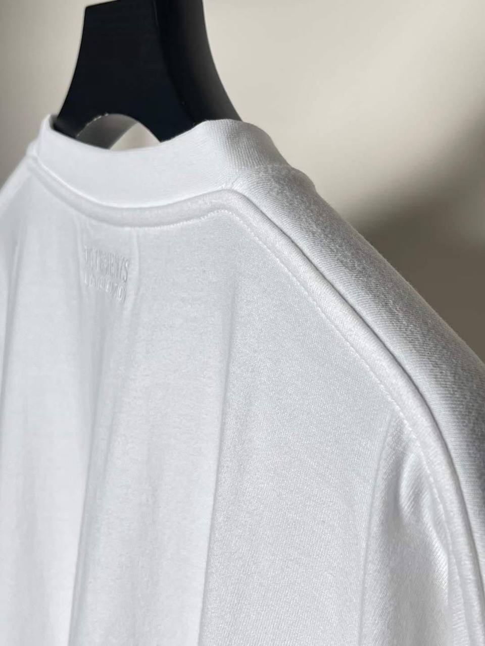 VETEMENTS White Spring Water Logo T-shirt